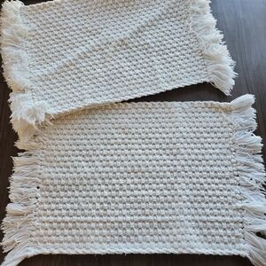 White Textured Placemats with Fringe Very Clean Coastal Set 4 Boho Shabby Chic